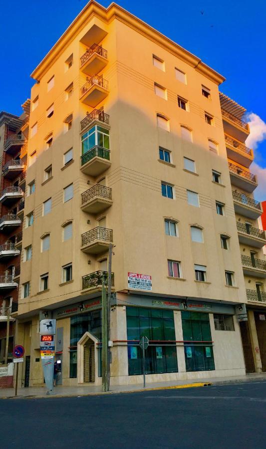 Sab 1 - Superb View - Comfy And Well Located Apartment Casablanca Bagian luar foto